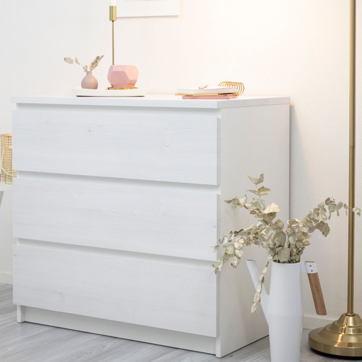 Nordic elm kontaktplast
